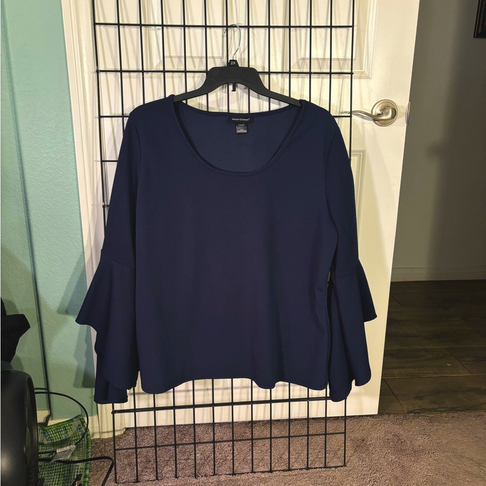 Navy Blue Bell Sleeve Round Neck  Line Blouse Size 22/24